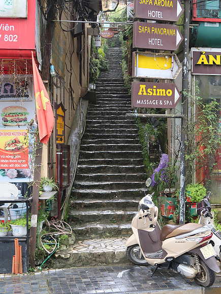 IMG_3966-stairs-to-victoria