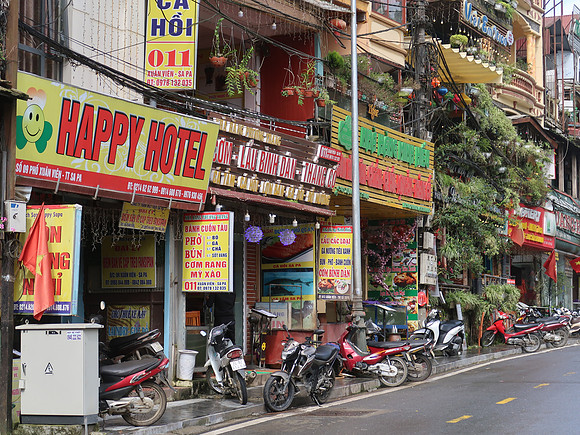 IMG_4001-happy-hotel