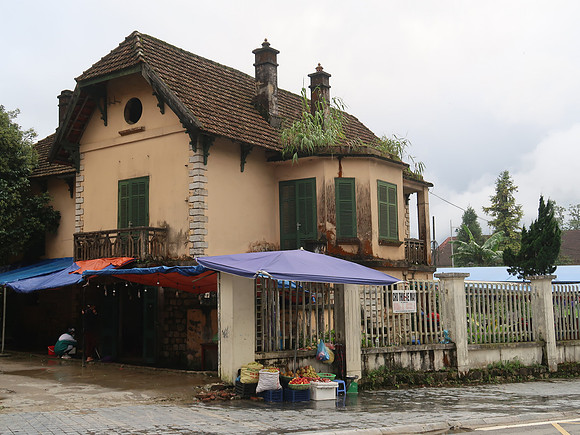 IMG_4049-old-house