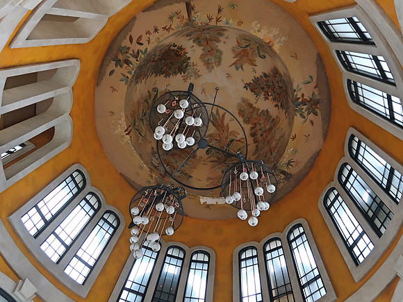 IMG_4060-sun-plaza-ceiling