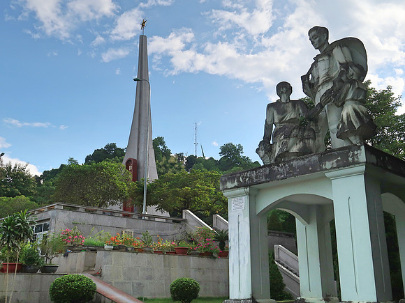 IMG_4522-martyrs-monument