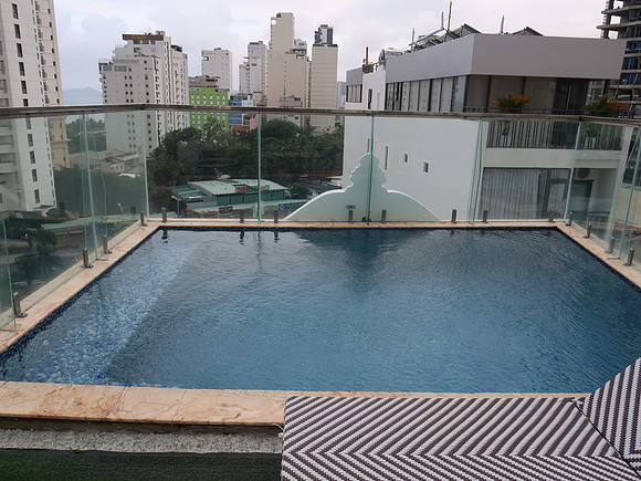 IMG_4966-alpha-bird-pool