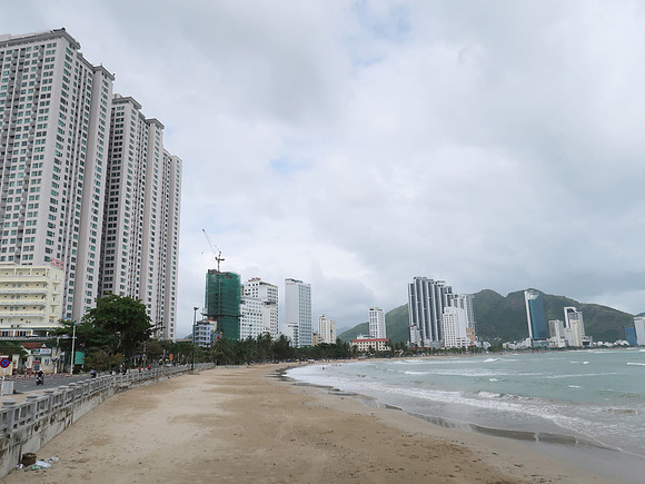 IMG_4985-oceanus-nha-trang-hong-chong-beach