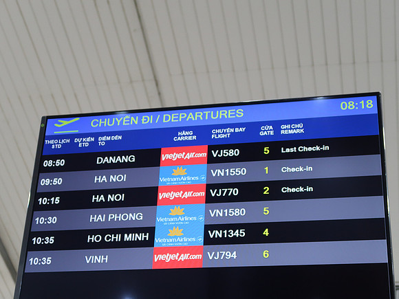 IMG_5099-domestic-departures