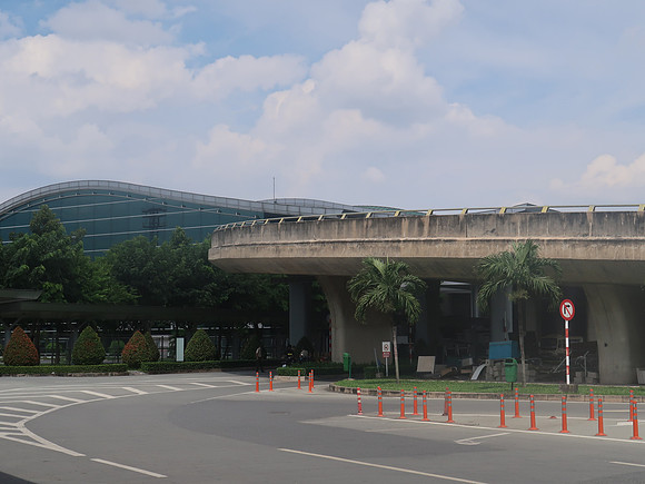IMG_4705-quiet-international-terminal