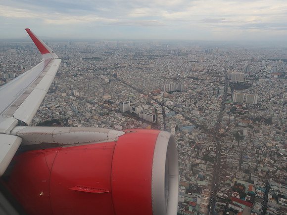 IMG_4716-flyinng-over-hcmc