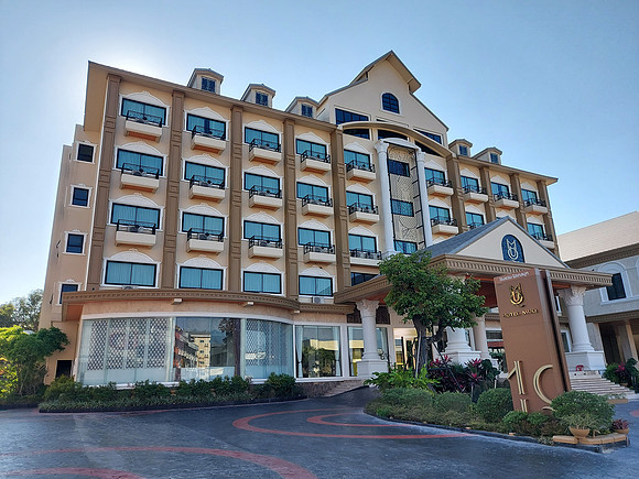 20220225_154317-hotel-muq