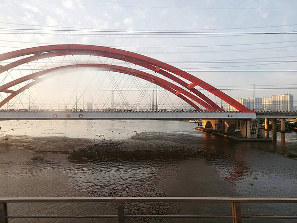20240330_061452-ong-long-bridge-hcmc