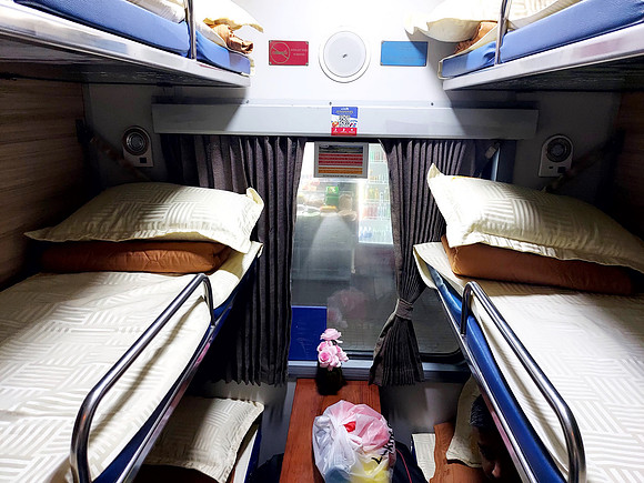 20240401_185951-6-bed-cabin