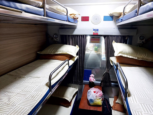 20240401_185958-6-bed-cabin