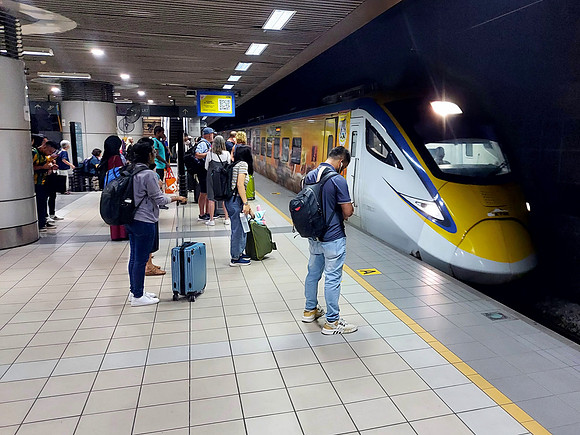 20240413_121900-ets-at-kl-sentral