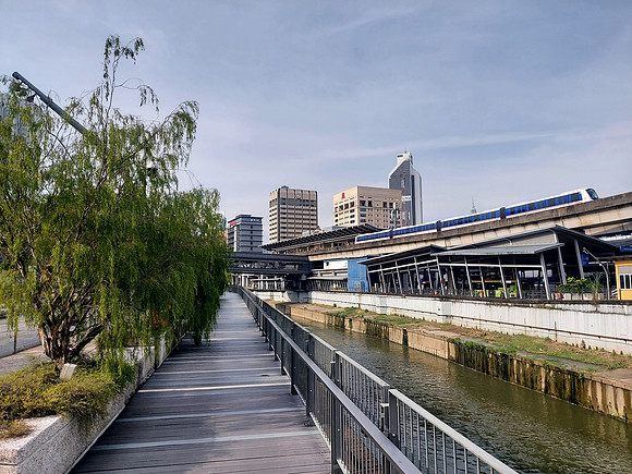 20240412_171502-riverwalk-pasar-seni