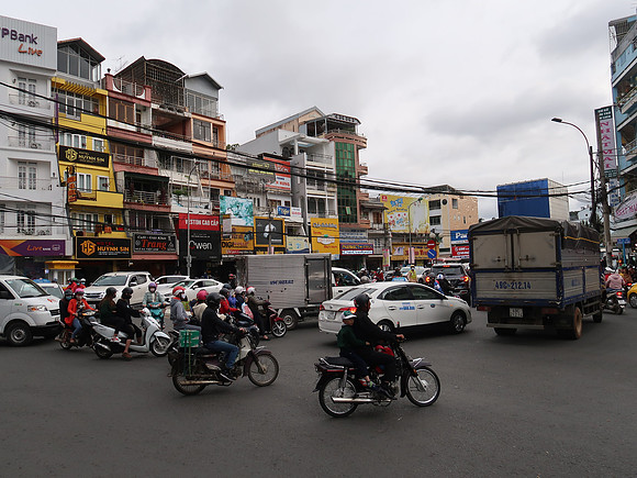 IMG_5967-traffic-3-thang-2