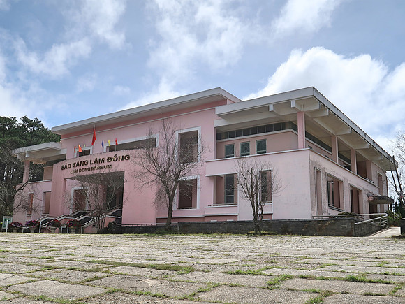 IMG_6054-lam-dong-museum