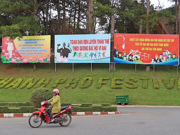 IMG_6146-communist-billboards