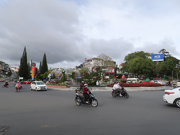 IMG_6163-roundabout