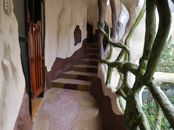 IMG_6230-crazy-house-stairs