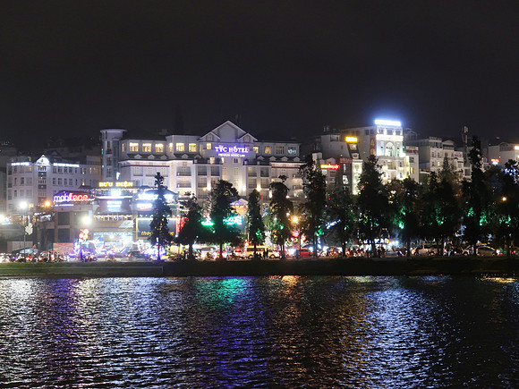 IMG_6309-lake-at-night