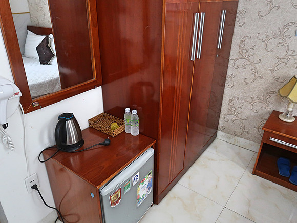 IMG_6321-hotel-fridge