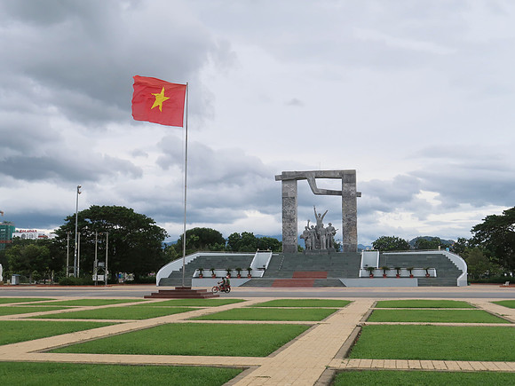 IMG_6335-victory-monument-in-ninh-thuan-province