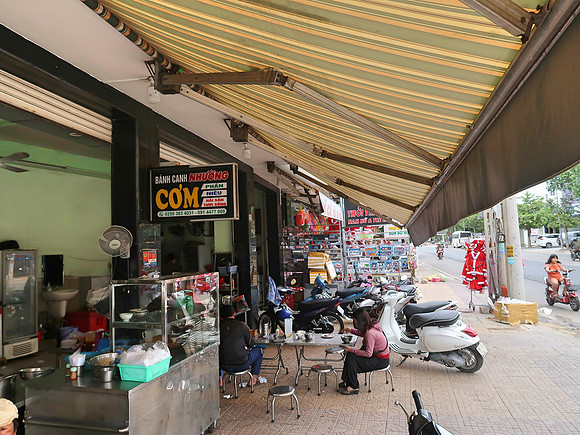 IMG_6346-quan-banh-canh-nhuong