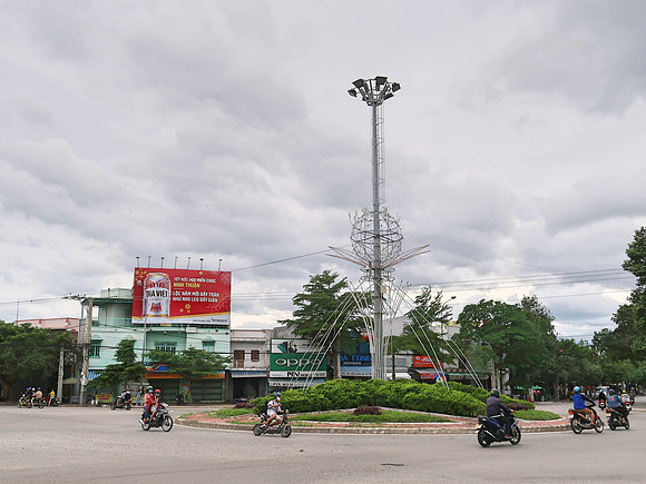 IMG_6412-tran-phu-roundabout