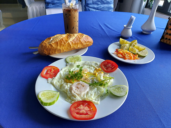 20201228_065658-bong-hong-breakfast