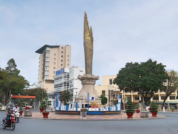 IMG_7169-rice-monument