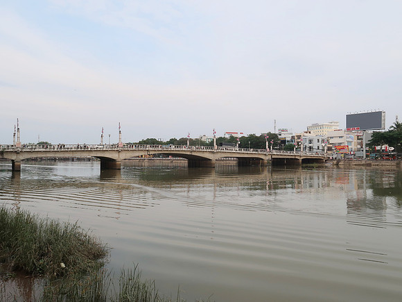 IMG_7190-hoang-dieu-bridge