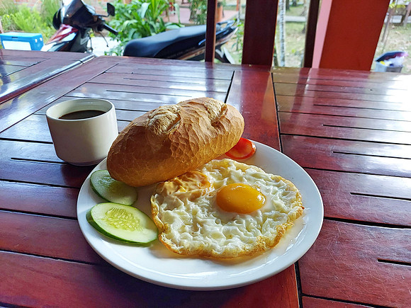 20210112_071033-huong-giang-bungalow-breakfast