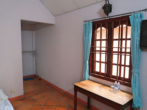 IMG_7387-huong-giang-bungalow-table