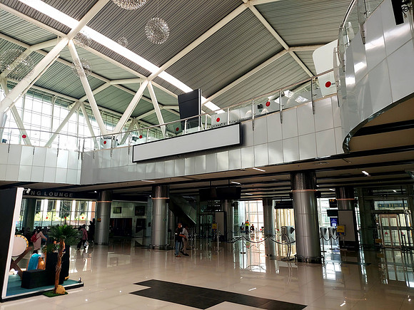20240426_145205-airport-train-station