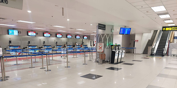 20230620_051846-airasia-check-in
