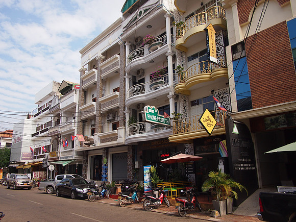 PC089208-ihouse-rue-pangkham