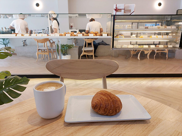 20220317_131307-coffee-and-croissant
