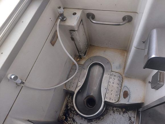 20220317_091556-squat-toilet