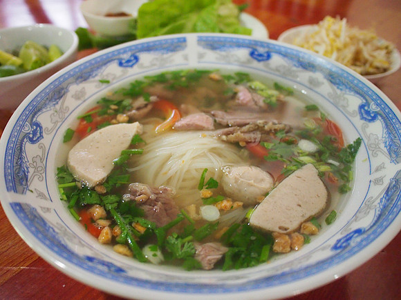 PC079145-noodle-soup