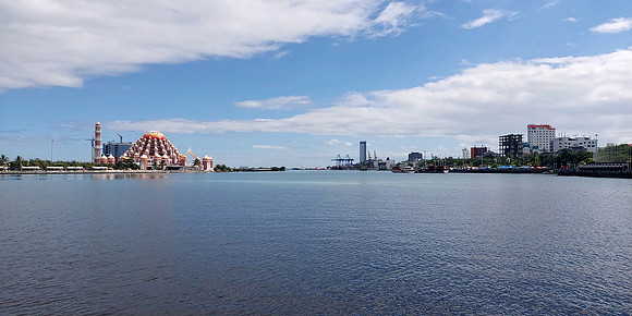 20240511_093048-makassar-waterfront