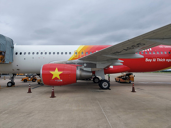 20220502_125239-vietjet-at-dad
