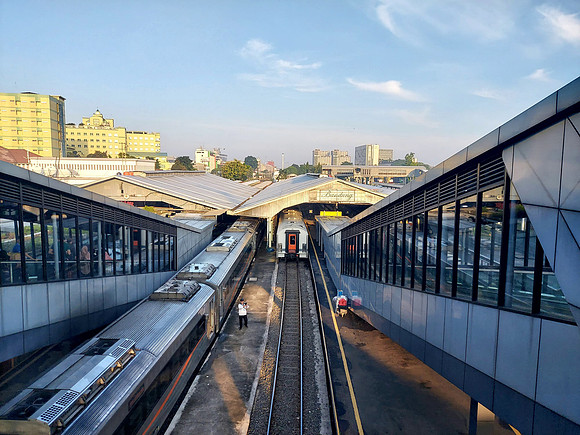 20240429_063126-bandung-platform-ramps