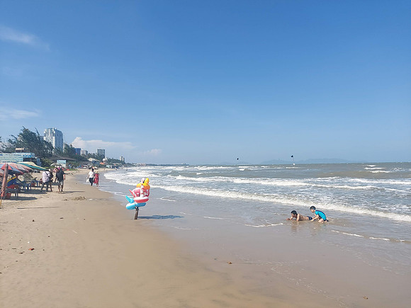 20220421_145406-front-beach