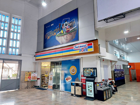 20240428_065541-indomaret-bandung