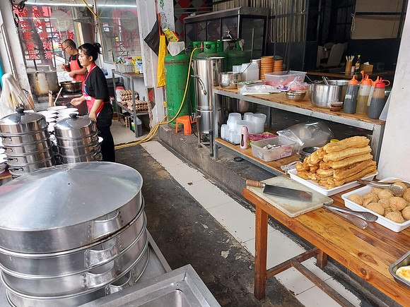 20220527_064323-chinese-breakfast