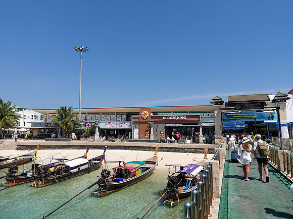20220129_112329-burger-king-at-pier