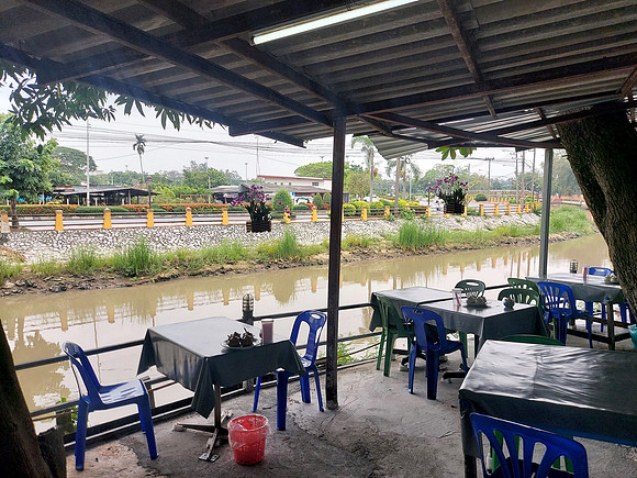 20220308_133743-phad-thai-chai-khlong.jpg