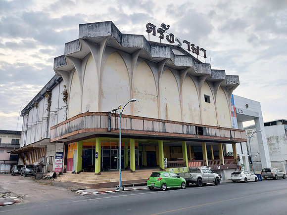 20220210_181509-old-theatre
