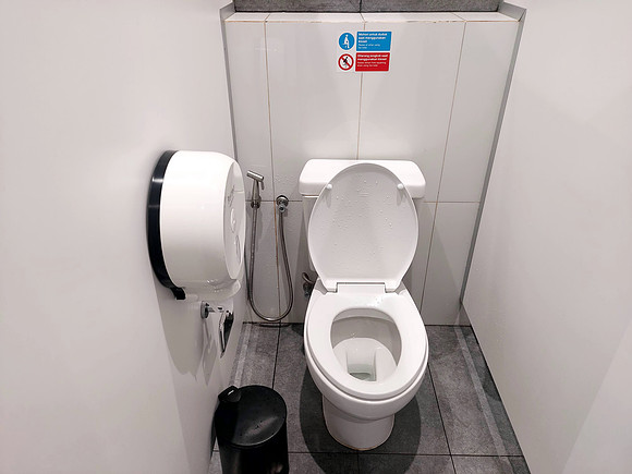 20240427_090235-halim-toilet