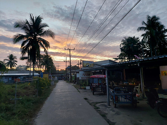 20220210_063353-village-sunrise