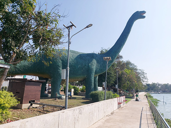 20220223_150729-dinosaur
