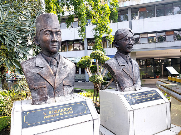 20240428_082230-soekarno